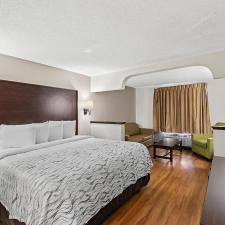Red Roof Plus+ & Suites Atlanta Airport South College Park Екстер'єр фото