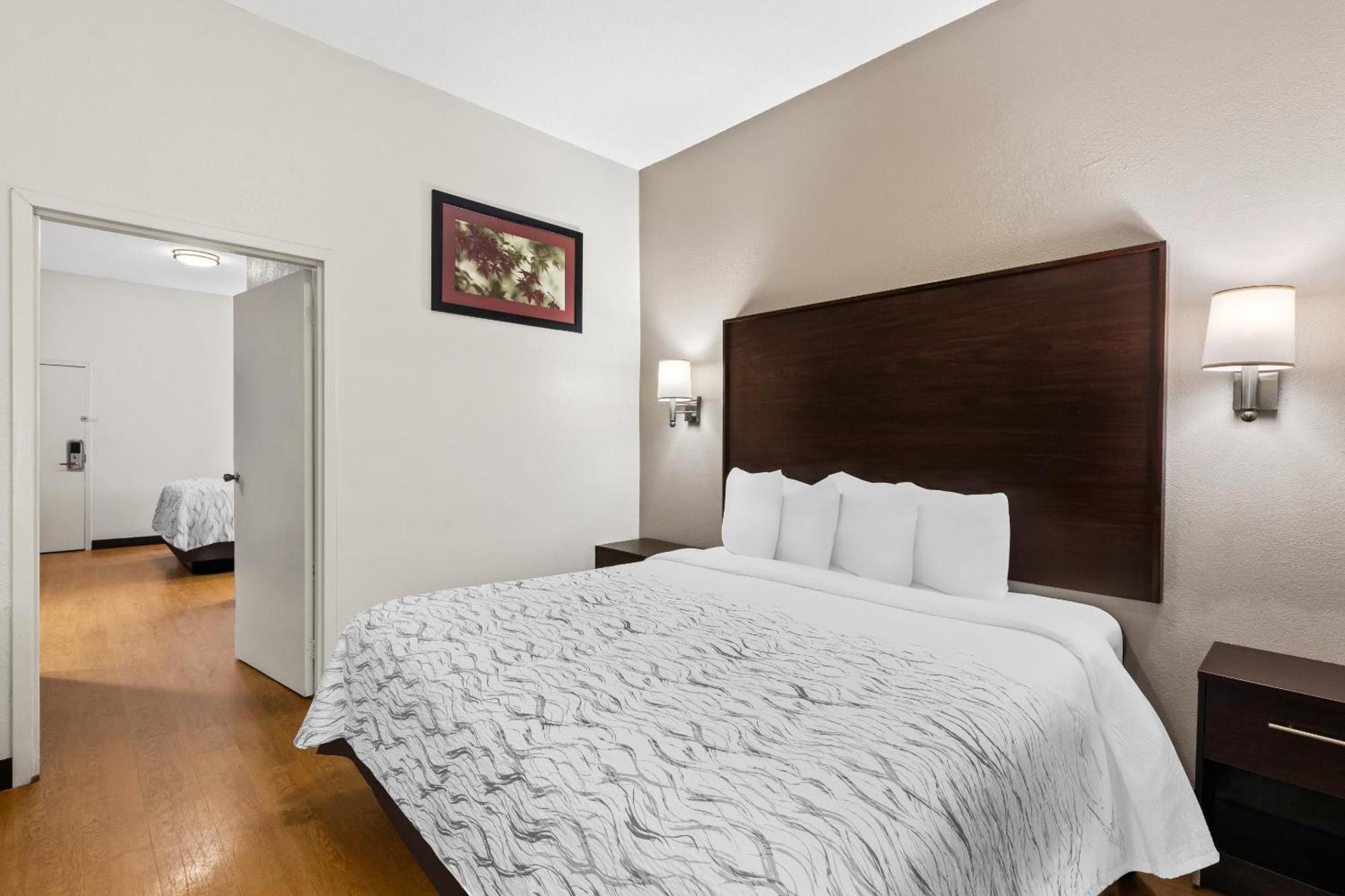 Red Roof Plus+ & Suites Atlanta Airport South College Park Екстер'єр фото
