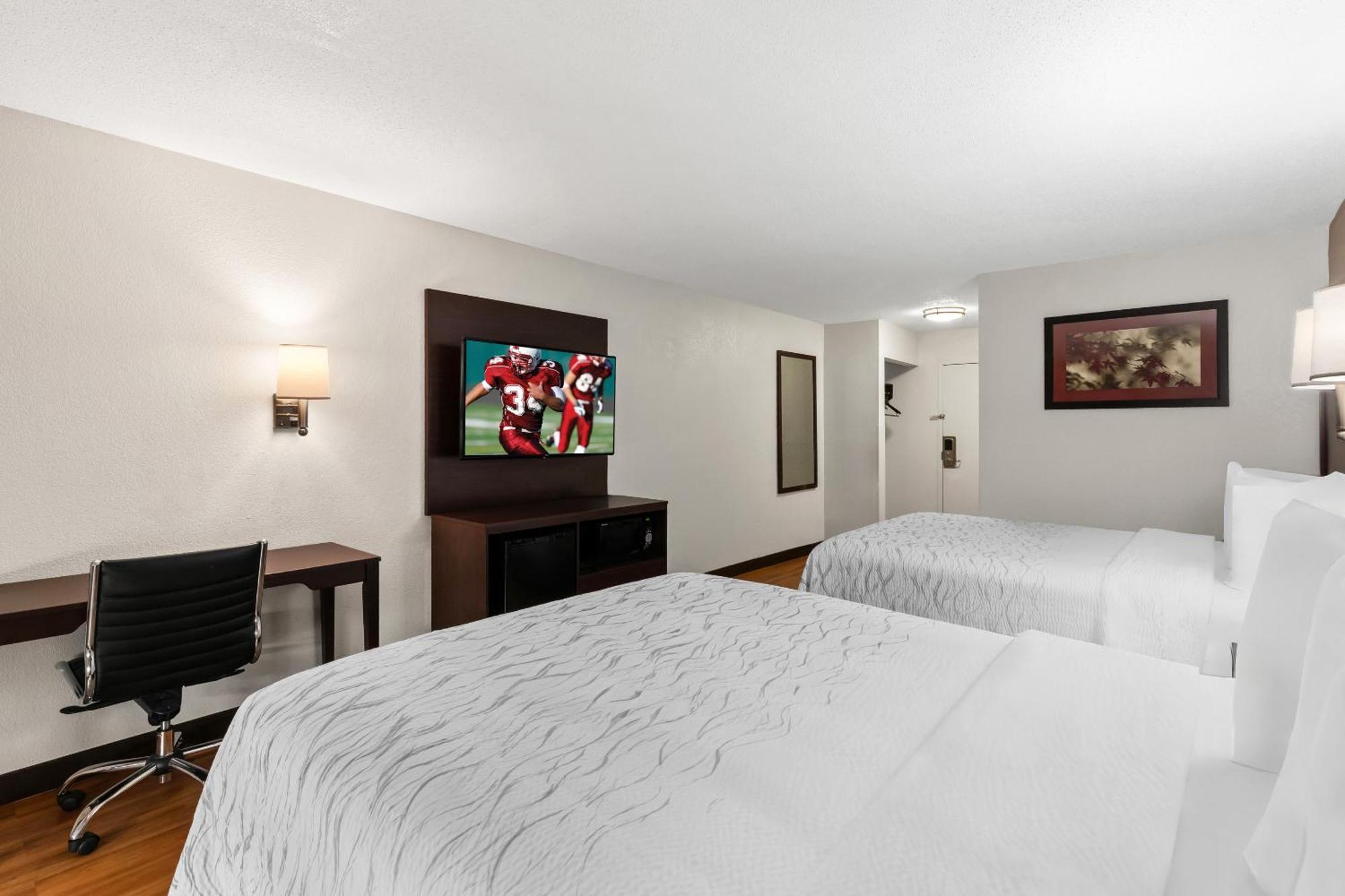 Red Roof Plus+ & Suites Atlanta Airport South College Park Екстер'єр фото