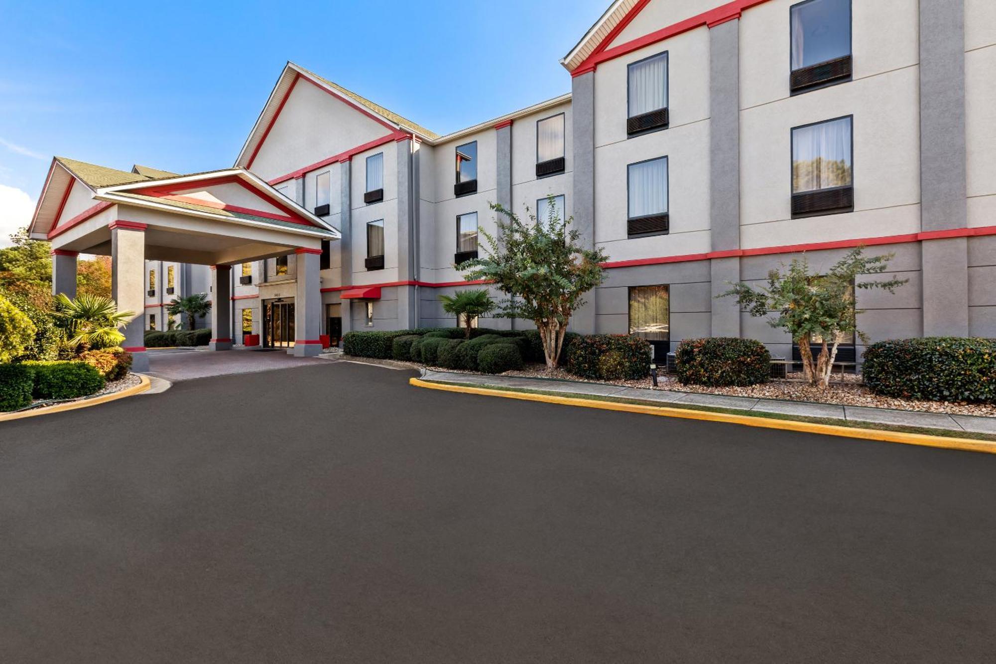 Red Roof Plus+ & Suites Atlanta Airport South College Park Екстер'єр фото