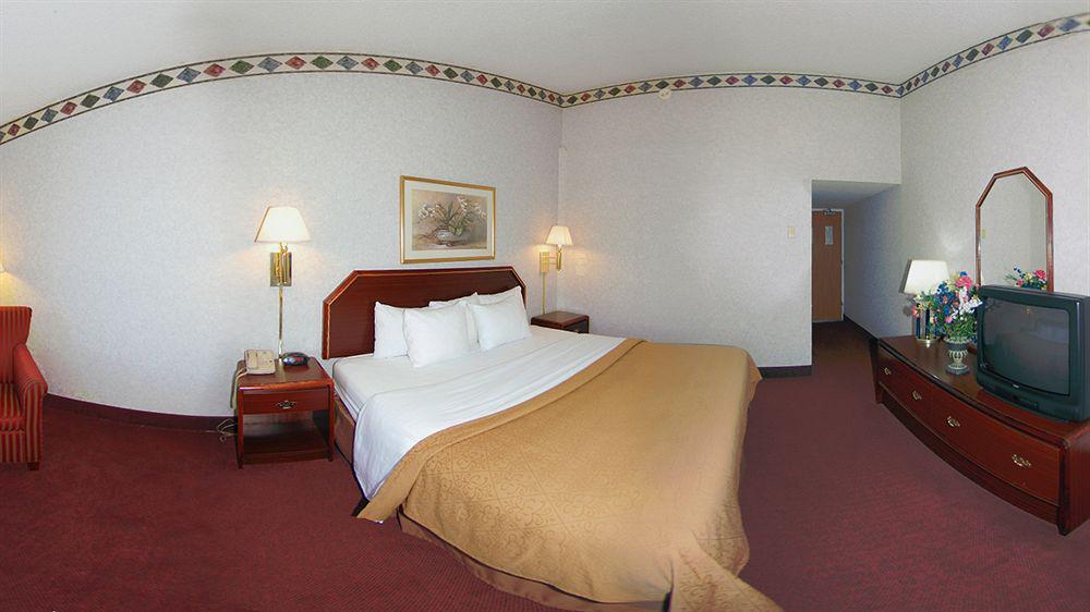 Red Roof Plus+ & Suites Atlanta Airport South College Park Екстер'єр фото